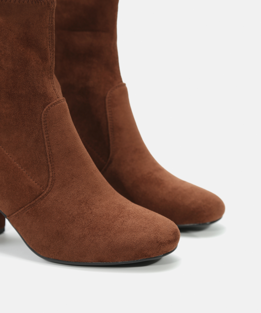 Botines marrones básicos image number null